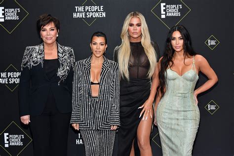 Kim Kardashian Pushes Back At Ex Kanye Wests Insane Narrative In Kardashians Trailer