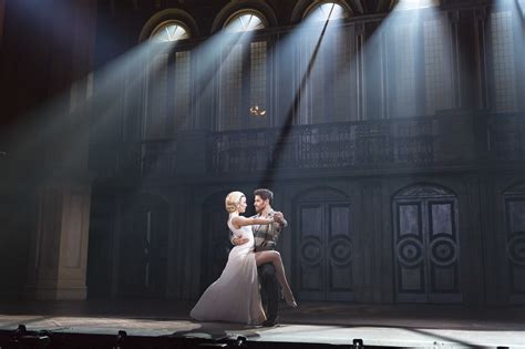 New Tour Of Evita To Entice This Show S Many Fans Chicago Tribune