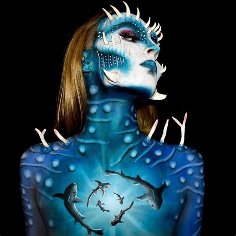 20 Stupendous Body Paint Costumes For Halloween Twblowmymind