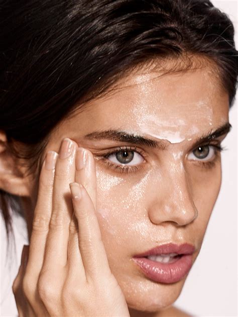 How To Get Your Basic Skincare Routine Right Basic Skin Care Routine