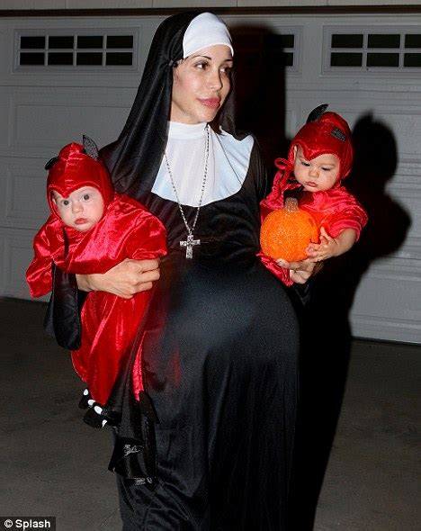That Is Creepy Octomum Nadya Suleman Dresses As A Pregnant Nun For