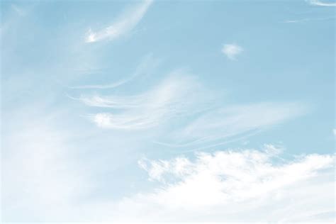 무료 이미지 수평선 햇빛 낮 적운 고요한 파란 하늘 배경 일 축적 기상 현상 봄 구름 지구의 분위기