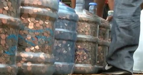 Man Cashes In 500000 Pennies