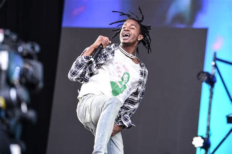 Playboi Carti Concert Shut Down After Fans Rush Stage And Break Barricade