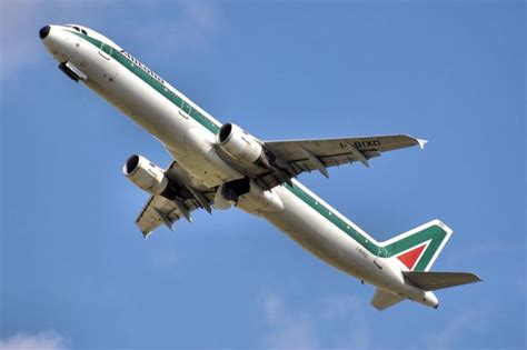 italian air traffic controllers strike aviation direct