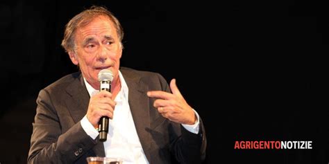 Roberto vecchioni spartiti per chitarra. Vecchioni, ecco le 199 ragioni per dire che hai sbagliato ...