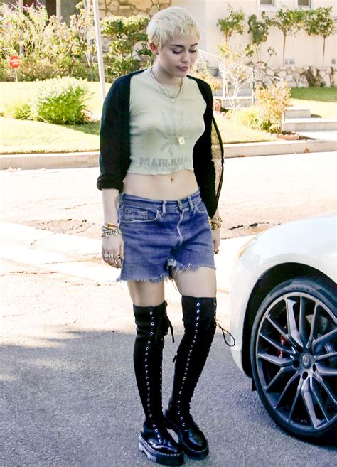 Miley Cyrus In Jeans 01