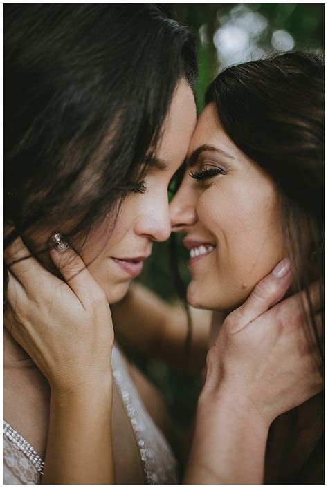 boho tropical wedding in hawaii love inc mag lesbian photography lesbian wedding photos