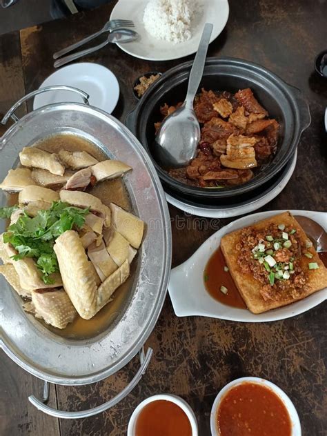 Chinese Dinner Meals Steam Chicken Pork Claypot Minced Meat Tofu