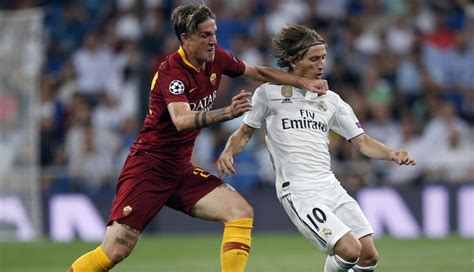 Real madrid head into their laliga santander tie with levante without their veteran midfield duo of luka modric and toni kroos. Real Madrid vs. Roma por la Champions League: fotos en HD ...