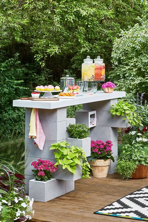 Build An Outdoor Bar Entirely From Concrete Blocks Backyard