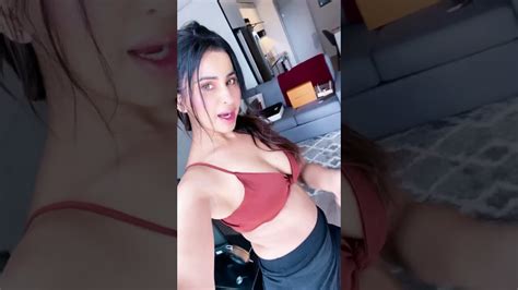 Meetii Kalher Hot Reels Video Meeti Kalher Instagram Reels Video Meetii Hot Sexy Shorts5