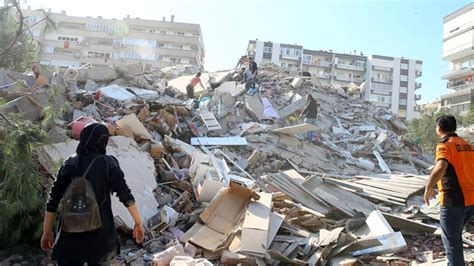 Kandilli rasathanesi ise kuşadası körfezinde yerin. İzmir'de meydana gelen deprem sonrası dünyadan Türkiye'ye ...