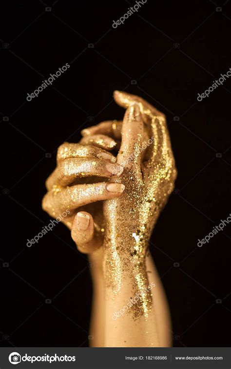 Hermosa Mujer Manos Oro Manos Oro Purpurina Posando Como Bailarina