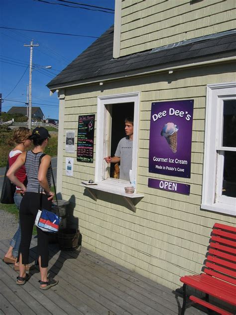 Dee Dees Ice Cream Peggys Cove Out Of Town Cafes Restaurants