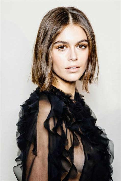 Kaia Gerber On Pink Hair Niacinamide Favourite Fragrances And Why She