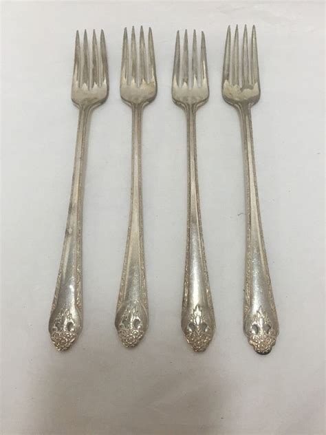4 Holmes And Edwards Inlaid Is Silver Plate Lovely Lady Grill Forks 7 78
