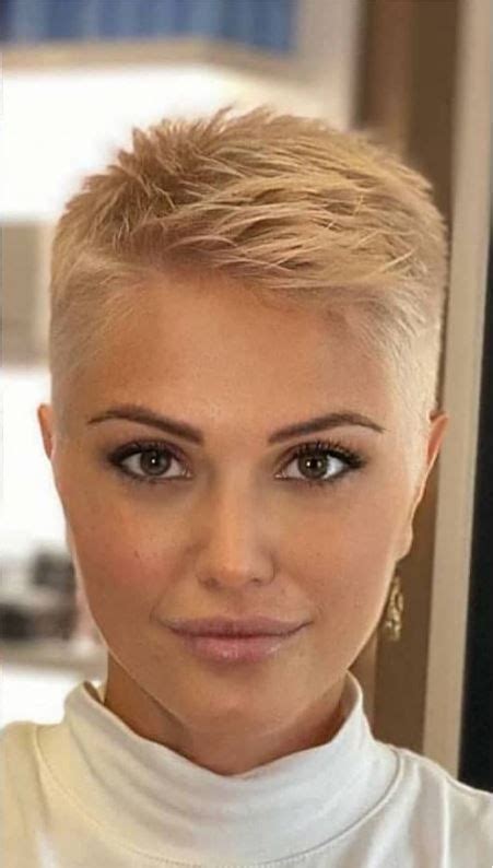 Pin By Tuck Tukker On Bald Or Short Haired Women Really Short Hair Edgy Short Hair Super