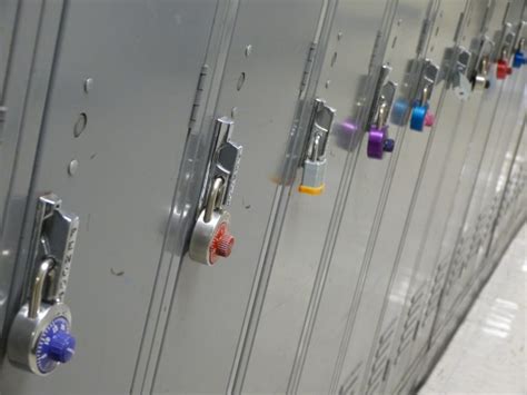 3 Important Factors To Consider When Choosing New Lockers