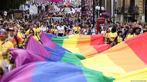 London Pride Draws A Million Strong Crowd Dw 07022022