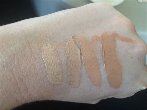 Many cheaper creams today work just as well. Creme de la Mer Reparative Skin Tint SPF30 Review ...