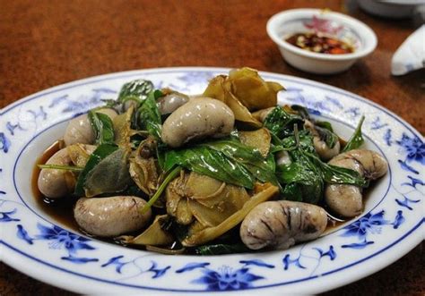 7 Unbelievable Chinese Foods