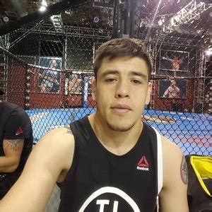 Deiveson deus da guerra figueiredo is a brazilian professional mixed martial artist and the ufc flyweight champion. Brandon Moreno Wife / Monday Matchmaking Post Ufc Brasilia ...
