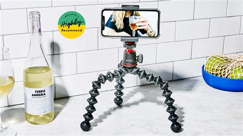 This Smartphone Tripod Is Actually Very Useful For Connecting With