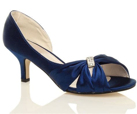 45 Comfortable Low Heels Shoe Ideas To Wear At Your Wedding Navy