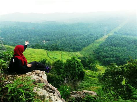 #theoctopus #bukitbotak #bukitbotakpuncakalam #hiking #hikinglife pic.twitter.com/xddwlbt2ki. MENDAKI BUKIT BOTAK, SELANGOR - Noni Shuhada