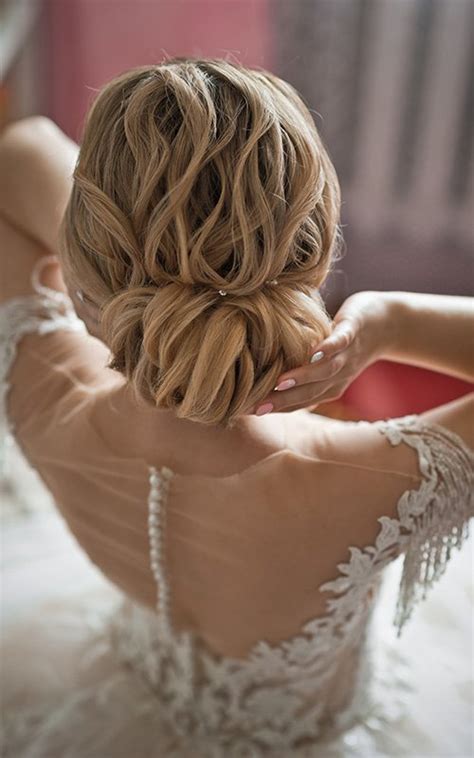 Wedding Updos For Medium Hair 202223 Guide 70 Best Looks