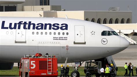 Lufthansa Nose Section Airbus A300 600 Aeronefnet