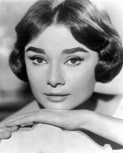 Audrey Hepburn 11 Beauty Empfehlungen Die Wir Von Ihr Lernen Können