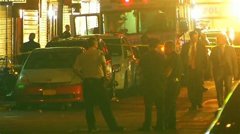 New York Police Officer Fatally Shot In Unprovoked Attack Cnn