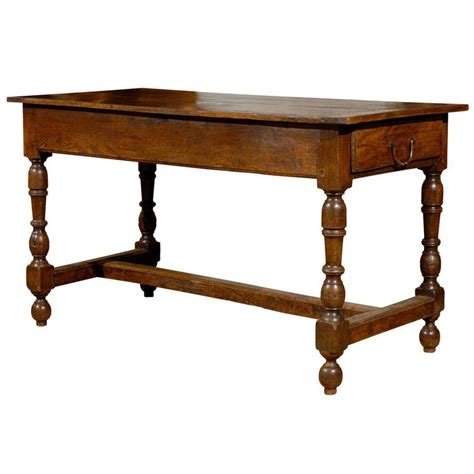 1760s French Louis Xiii Style Oak Table With Turned Legs And Single