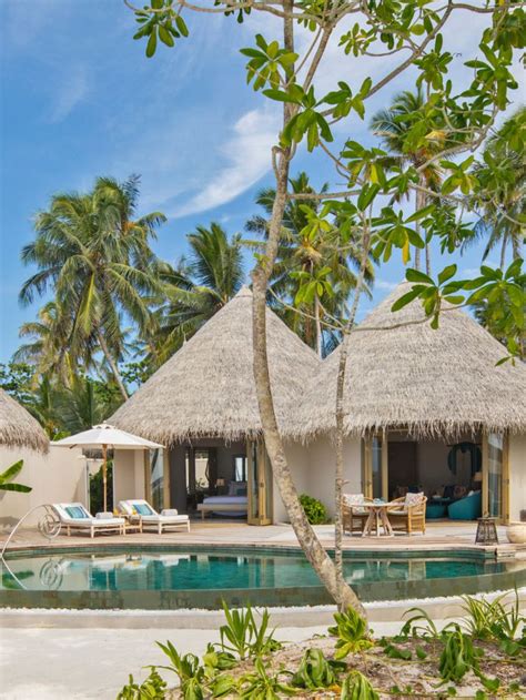 Luxury Island In Maldives Best Resorts In Maldives Maldives Resort Best Resorts