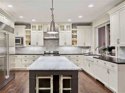 Cabinetry is a prominent feature in any kitchen. New Kitchen Cabinets: What to Look For | CabinetCorp