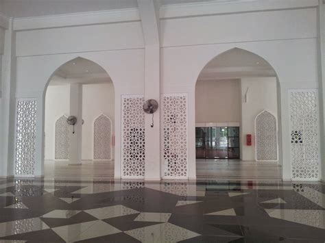 Efficient layout design for each room. masjid seksyen 13 shah alam - Google Search | Brick ...