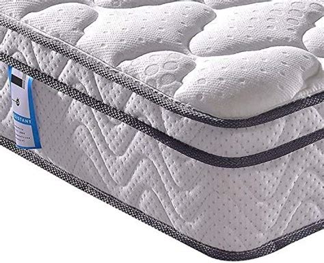 Für die matratzen ist es besser, verhältnis ein bett mit einem eingebauten matratzenbezug in einer leichten, weichen schaumstoffmatratze. Outdoor Matratze Wetterfest 100x200