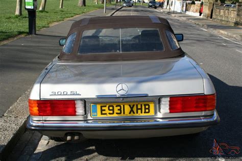 De wikipedia, la enciclopedia libre. Mercedes-Benz 300 SL (R107) 1987 Classic Convertible in ...