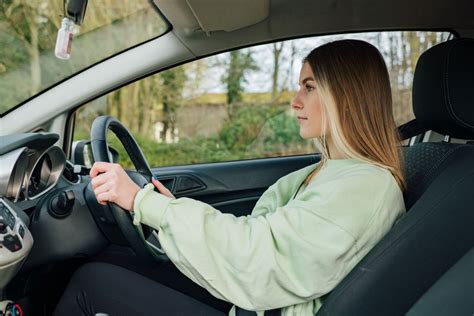 our driving test tips to help you pass your driving test first time adrian flux