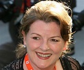 Brenda Blethyn Biography - Facts, Childhood, Family Life & Achievements