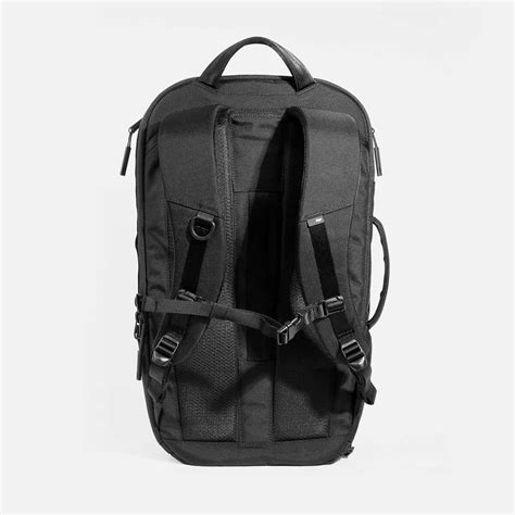 Duffel Pack 3 Black — Aer Modern Gym Bags Travel Backpacks And