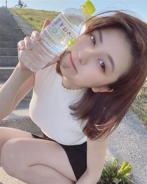 島袋香菜さんのインスタグラム写真 島袋香菜instagram「他撮りひっさびさすぎて変な顔してるやつしかない🧐 。 。 。 。 いいね返し F4f L4l Instagood