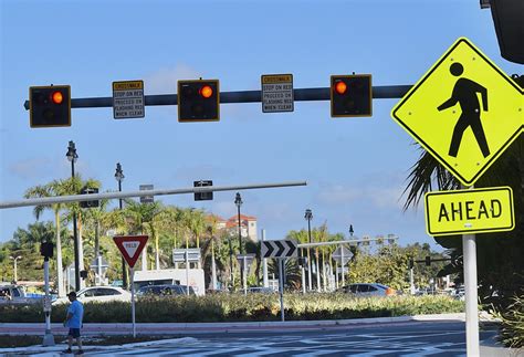 Fdot Pitches New Crosswalk Proposals For Longboat Keys Main Road