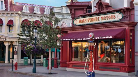 Main Street Motors Boetiek Op Main Street Usa Disneyland Paris