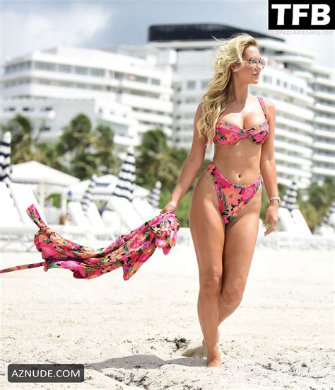 Kourtney Kellar Sexy Seen Showing Off Her Hot Assets Wearing Bikini At The Beach In Miami Aznude