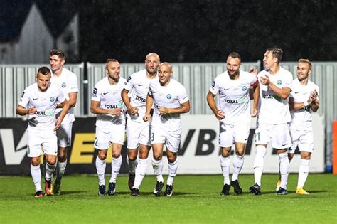 Warta poznań is playing next match on 6 aug 2021 against górnik łęczna in ekstraklasa.when the match starts, you will be able to follow górnik łęczna v warta poznań live score, standings, minute by minute updated live results and match statistics. Ekstraklasa. Jagiellonia - Warta Poznań. Kursy, typy (05.12.2020) - Super Express
