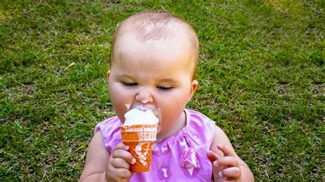 Funny Babies Eating Ice Cream Funny Babies And Pets Baby Eating