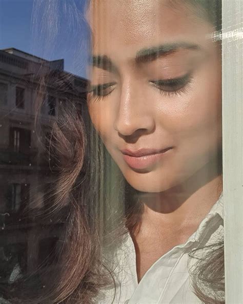 actress shriya saran instagram photos and posts july 2020 gethu cinema
